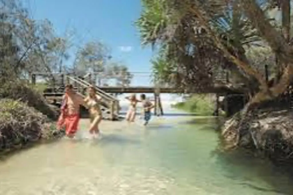 Pool View Paradise At The Pier Urangan Apartamento